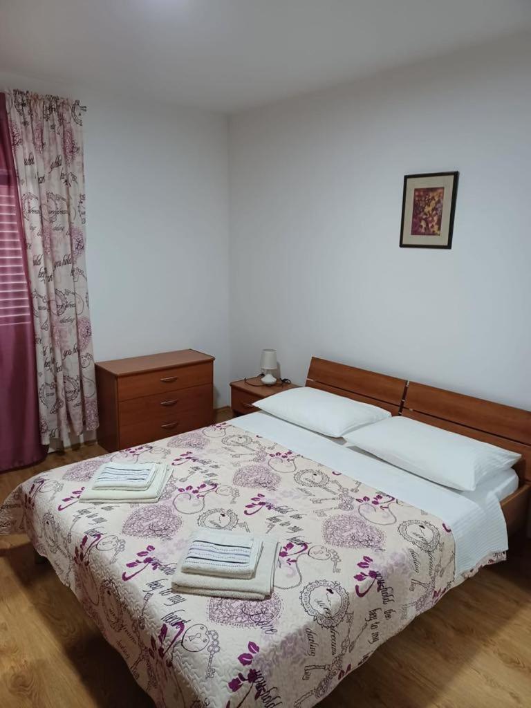 Apartments Ivan & Ana Korcula Town Exterior photo